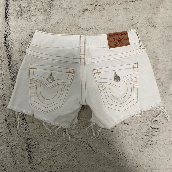True Religion Keira cutoff shorts - Picture 7 of 9